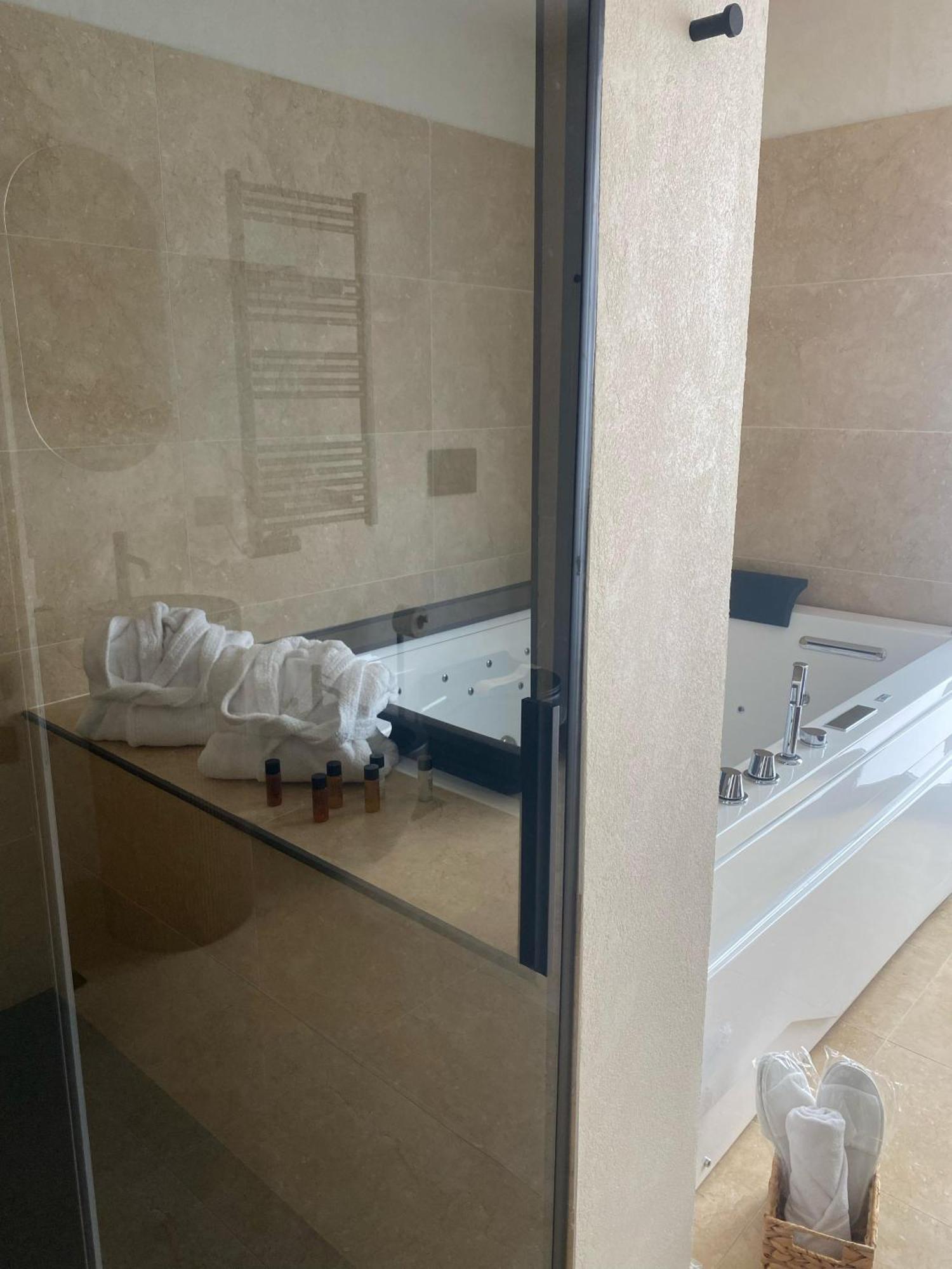 Taga Suites 卡塔尼亚 外观 照片